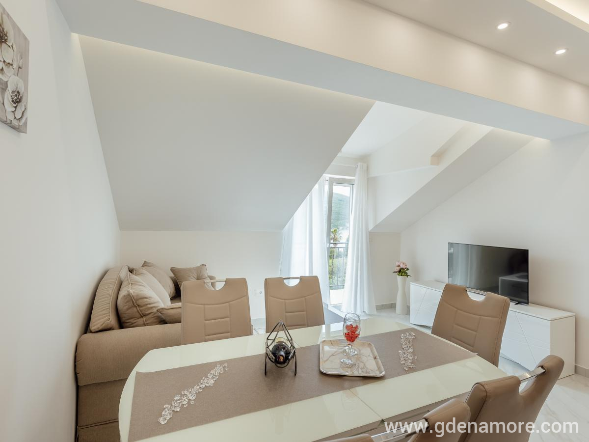 Apartmani Vasiljević , privatni smeštaj u mestu Kumbor, Crna Gora - IMG_5340