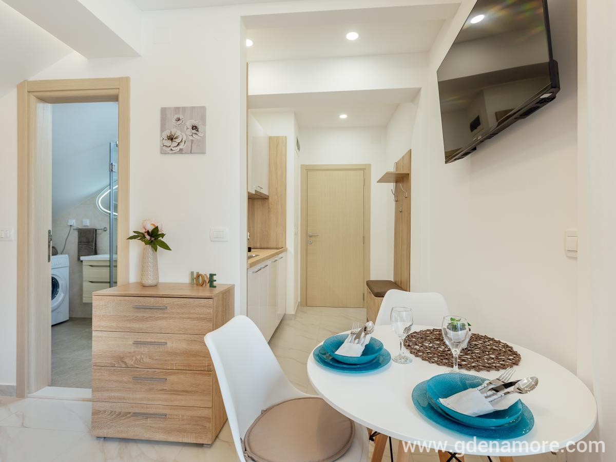 Apartmani Vasiljević , privatni smeštaj u mestu Kumbor, Crna Gora - IMG_5354